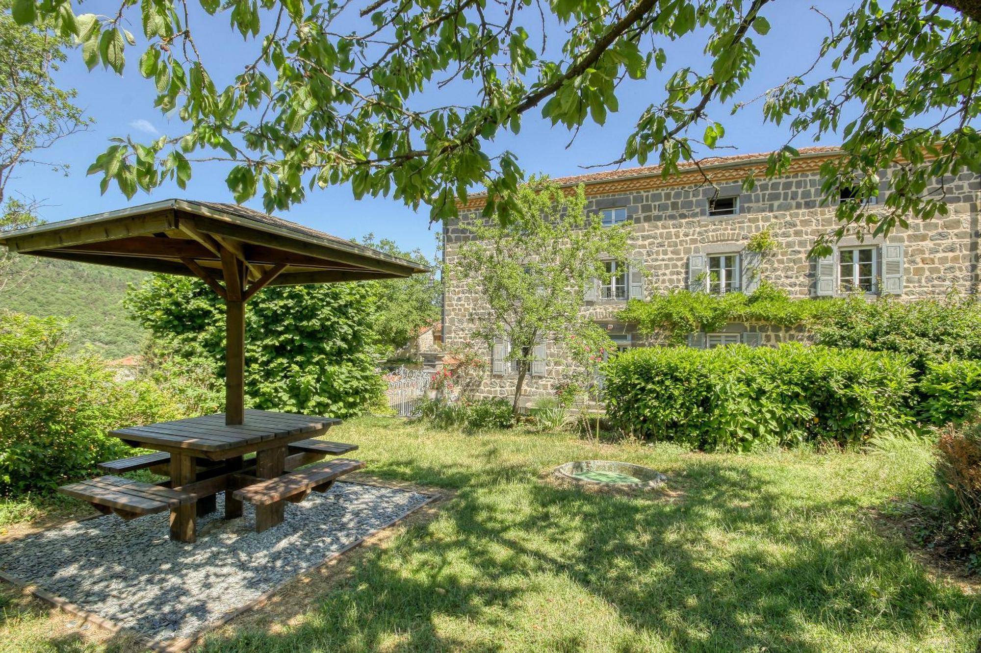 Les Jardins D'Anna - Chambres D'Hotes Tapon Exterior photo